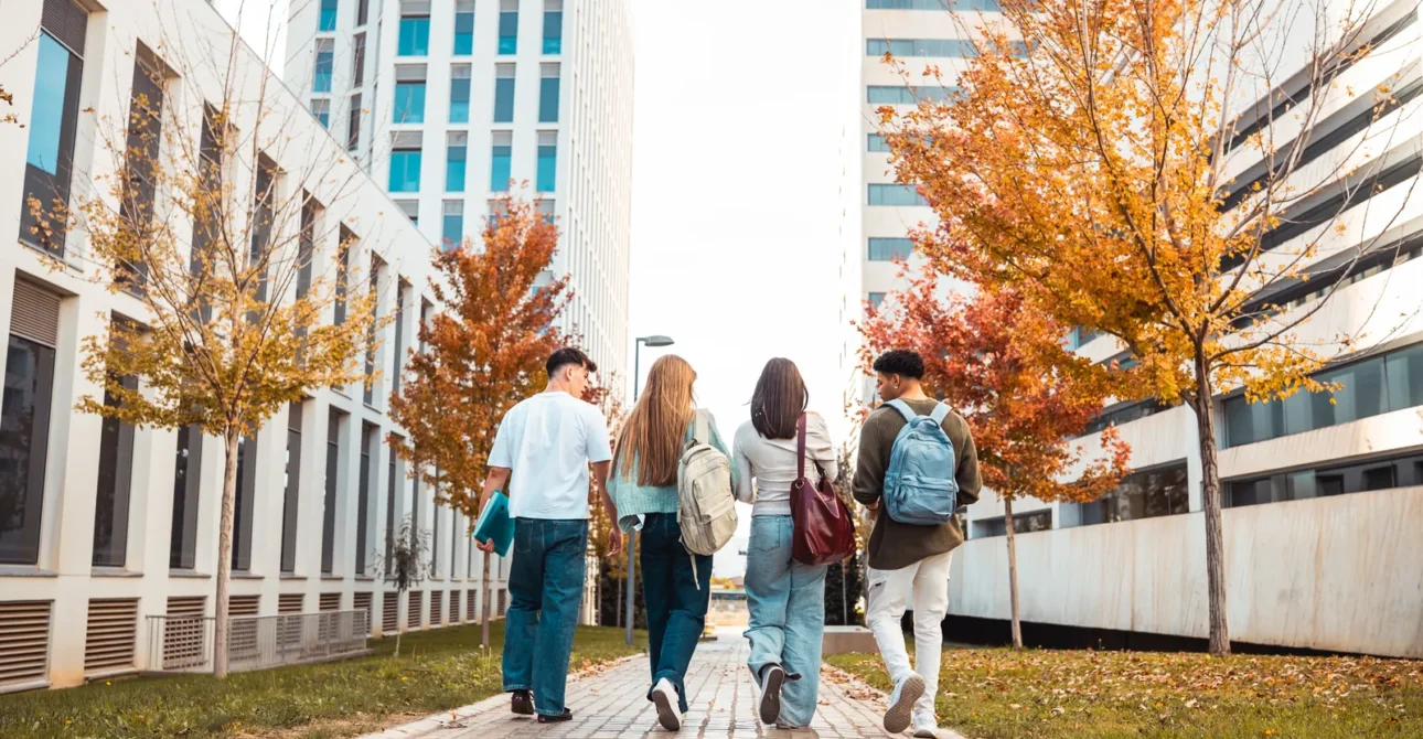 Choosing an Educational Travel Company: A Canadian School’s Checklist