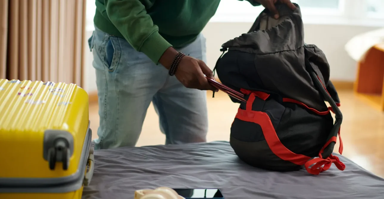 Travel Documents for a Canadian School Trip Abroad: What to Check